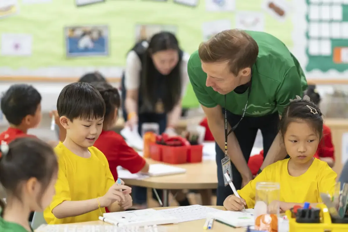 上海民办双语学校-惠立幸福关怀课程