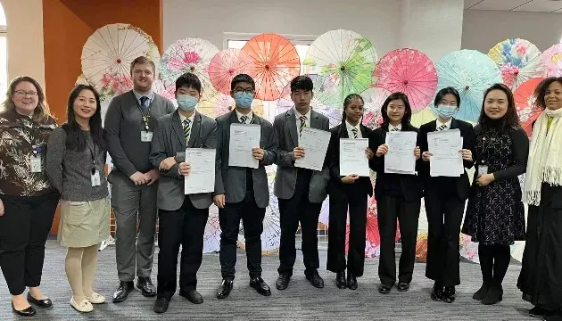 喜报 | 杭州惠立学校学生在IGCSE数学和西语2021秋季考试中全部取得A*