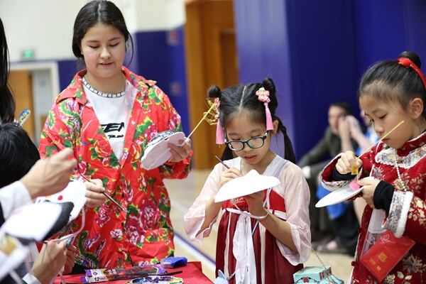 新春庆祝活动,杭州惠灵顿外籍人员子女学校