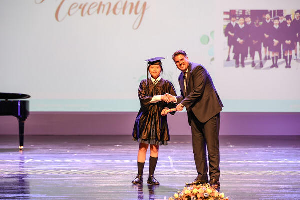 小学部六年级毕业典礼,杭州惠灵顿外籍人员子女学校