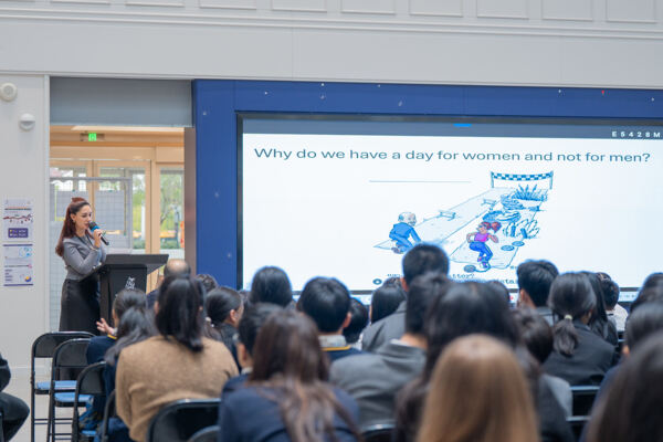 国际妇女节,杭州惠灵顿外籍人员子女学校