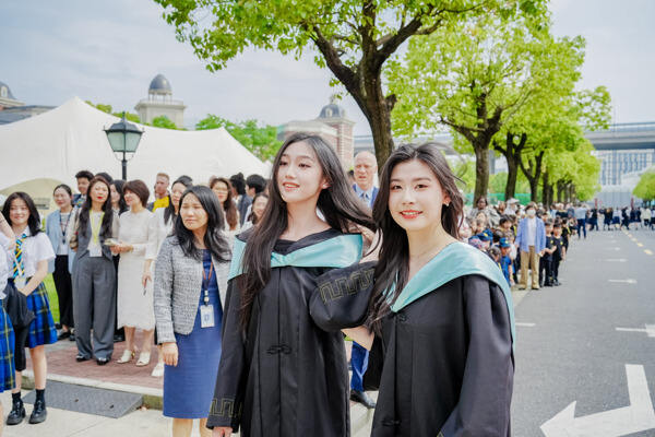 惠灵顿杭州校区高中部毕业典礼,杭州惠灵顿外籍人员子女学校