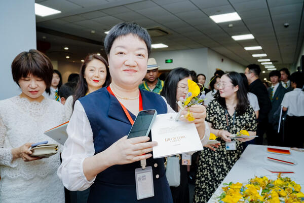惠灵顿杭州校区高中部毕业典礼,杭州惠灵顿外籍人员子女学校
