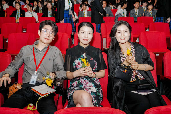 惠灵顿杭州校区高中部毕业典礼,杭州惠灵顿外籍人员子女学校
