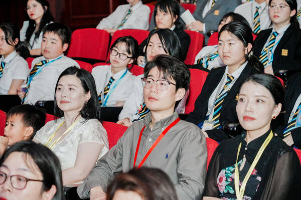 惠灵顿杭州校区高中部毕业典礼,杭州惠灵顿外籍人员子女学校