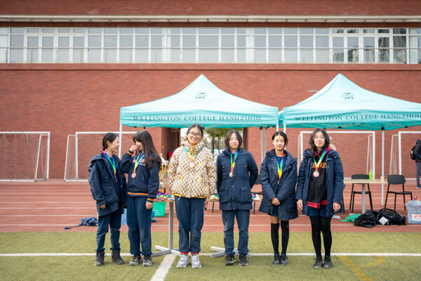 HSSL14岁以下男女足球决赛,杭州惠灵顿外籍人员子女学校