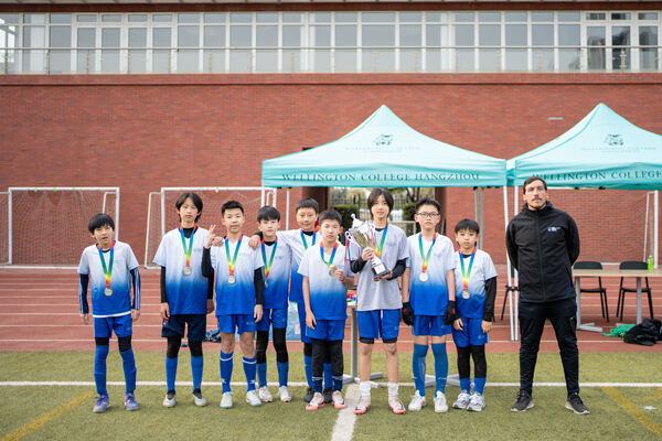 HSSL14岁以下男女足球决赛,杭州惠灵顿外籍人员子女学校