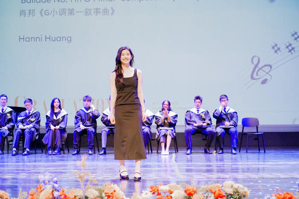 惠灵顿杭州校区高中部毕业典礼,杭州惠灵顿外籍人员子女学校