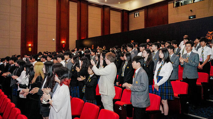 惠灵顿杭州校区高中部毕业典礼,杭州惠灵顿外籍人员子女学校