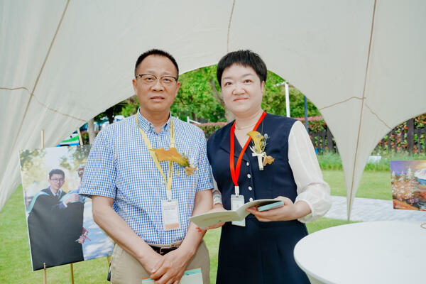 惠灵顿杭州校区高中部毕业典礼,杭州惠灵顿外籍人员子女学校