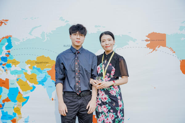 惠灵顿杭州校区高中部毕业典礼,杭州惠灵顿外籍人员子女学校
