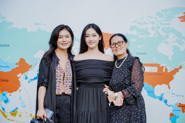 惠灵顿杭州校区高中部毕业典礼,杭州惠灵顿外籍人员子女学校