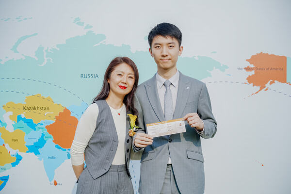惠灵顿杭州校区高中部毕业典礼,杭州惠灵顿外籍人员子女学校