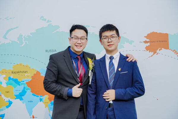 惠灵顿杭州校区高中部毕业典礼,杭州惠灵顿外籍人员子女学校