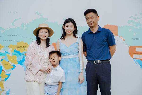 惠灵顿杭州校区高中部毕业典礼,杭州惠灵顿外籍人员子女学校