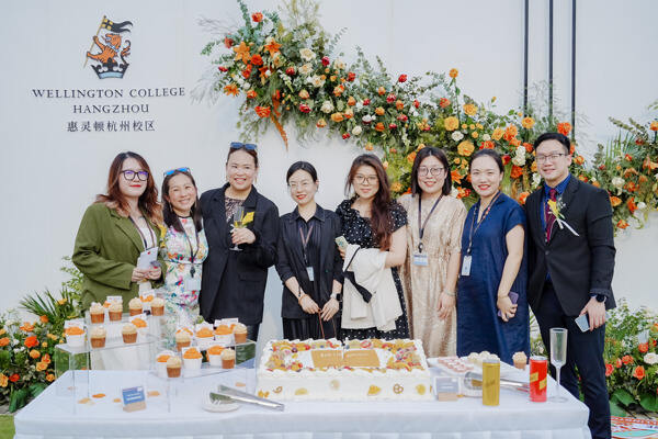 惠灵顿杭州校区高中部毕业典礼,杭州惠灵顿外籍人员子女学校