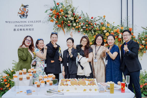 惠灵顿杭州校区高中部毕业典礼,杭州惠灵顿外籍人员子女学校