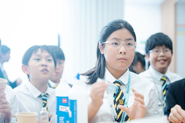 世界心理健康日,杭州惠灵顿外籍人员子女学校