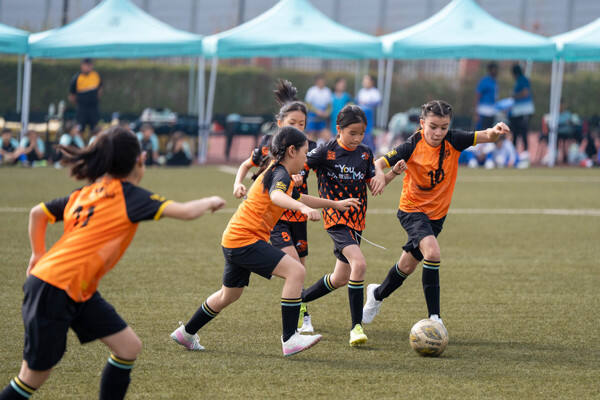 惠灵顿（中国）足球联赛 ,杭州惠灵顿外籍人员子女学校