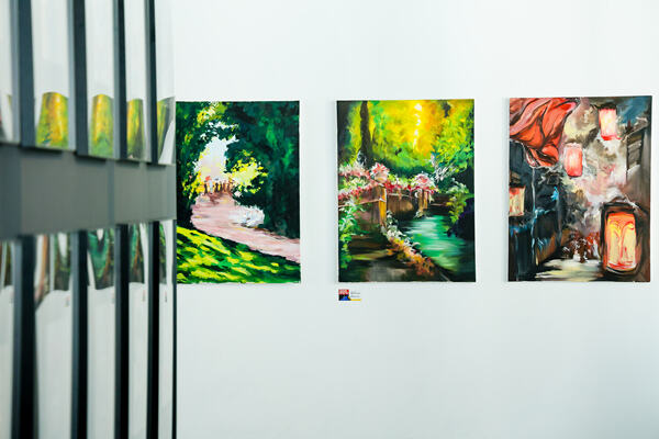 惠灵顿杭州校区学生艺术展开幕式,杭州惠灵顿外籍人员子女学校