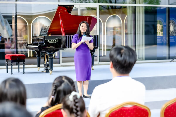 惠灵顿杭州校区学生艺术展开幕式,杭州惠灵顿外籍人员子女学校