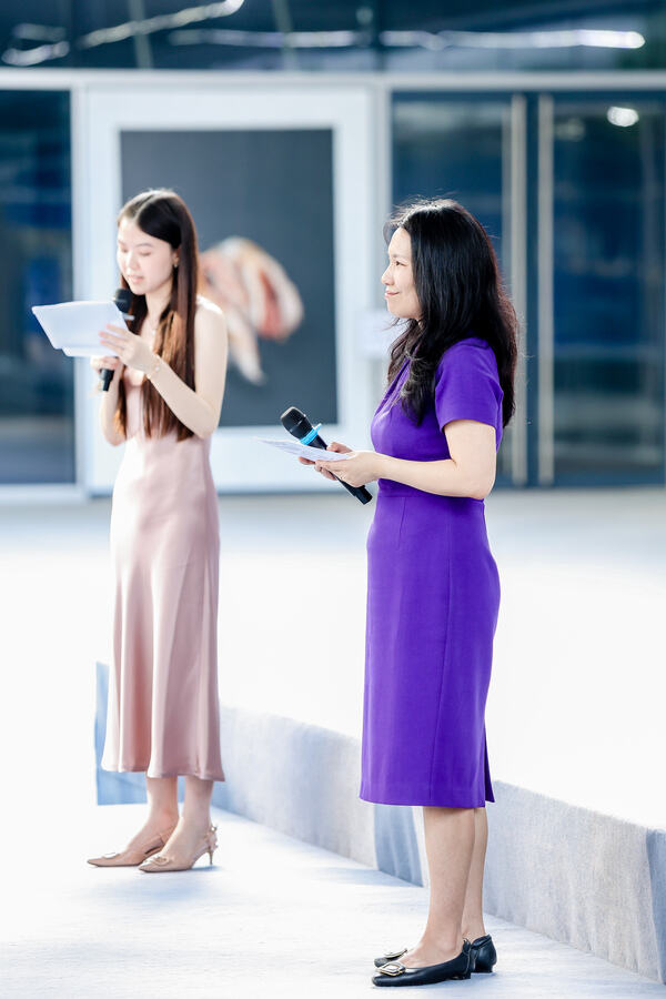 惠灵顿杭州校区学生艺术展开幕式,杭州惠灵顿外籍人员子女学校