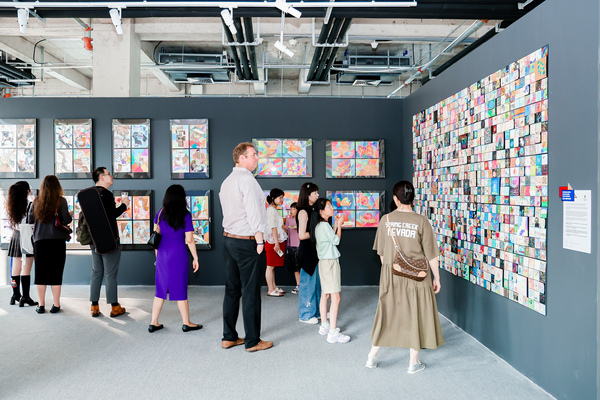 惠灵顿杭州校区学生艺术展开幕式,杭州惠灵顿外籍人员子女学校