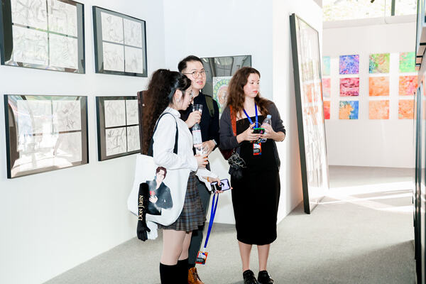 惠灵顿杭州校区学生艺术展开幕式,杭州惠灵顿外籍人员子女学校