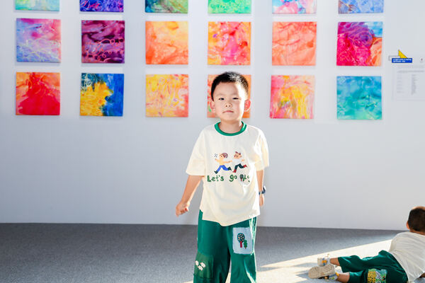 惠灵顿杭州校区学生艺术展开幕式,杭州惠灵顿外籍人员子女学校