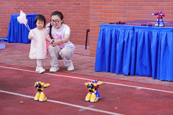 2025夏季嘉年华·海龟音乐节高能回顾,杭州惠灵顿外籍人员子女学校