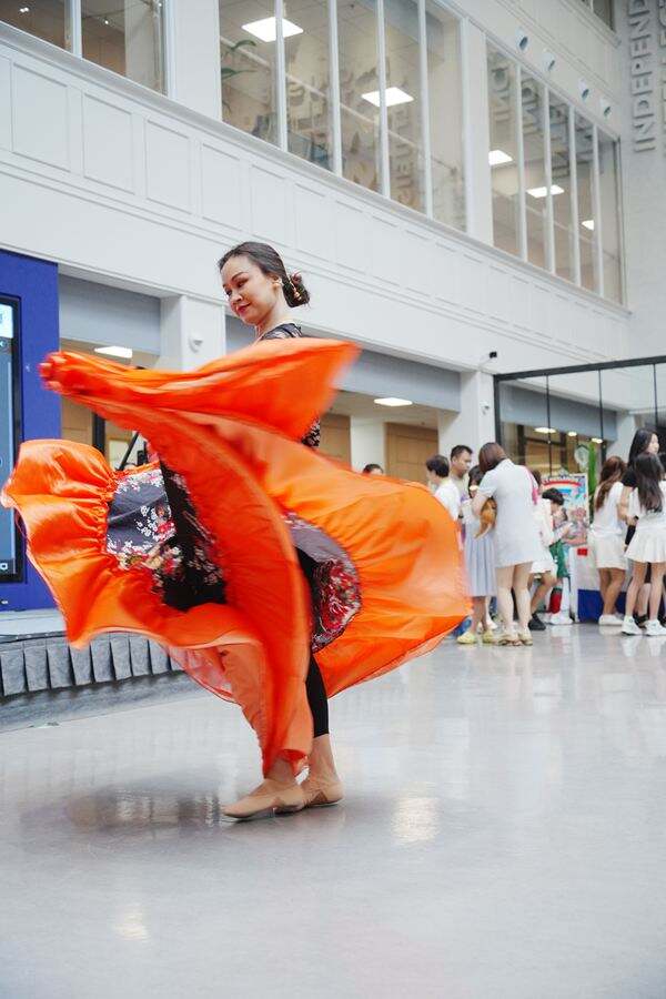 国际日环球奇遇记,杭州惠灵顿外籍人员子女学校