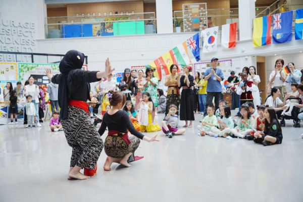 国际日环球奇遇记,杭州惠灵顿外籍人员子女学校