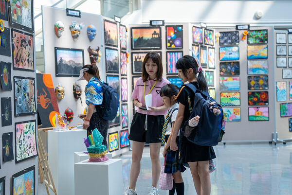 视觉艺术展,杭州惠灵顿外籍人员子女学校