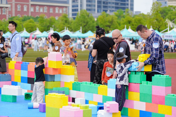 2025夏季嘉年华·海龟音乐节高能回顾,杭州惠灵顿外籍人员子女学校