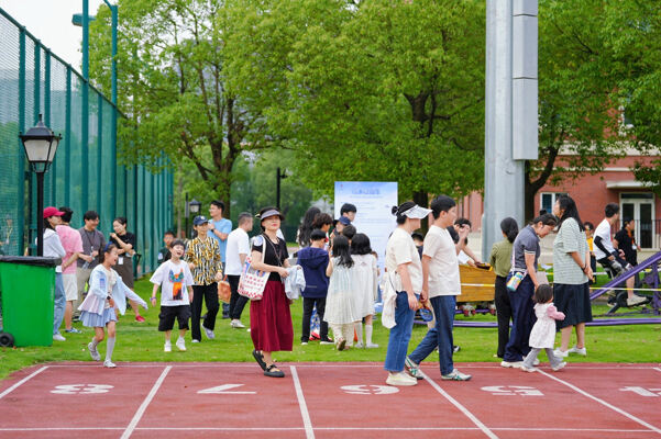2025夏季嘉年华·海龟音乐节高能回顾,杭州惠灵顿外籍人员子女学校