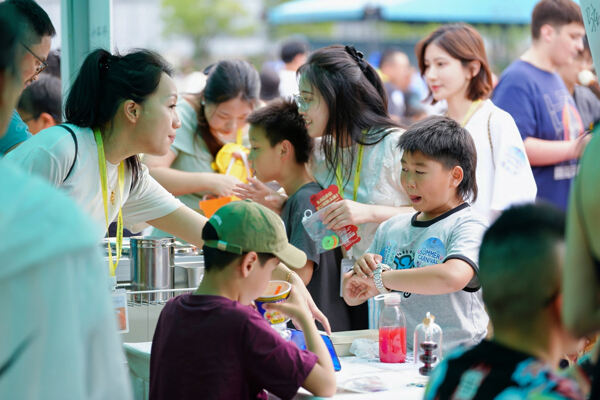 2025夏季嘉年华·海龟音乐节高能回顾,杭州惠灵顿外籍人员子女学校