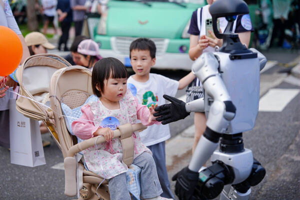 2025夏季嘉年华·海龟音乐节高能回顾,杭州惠灵顿外籍人员子女学校