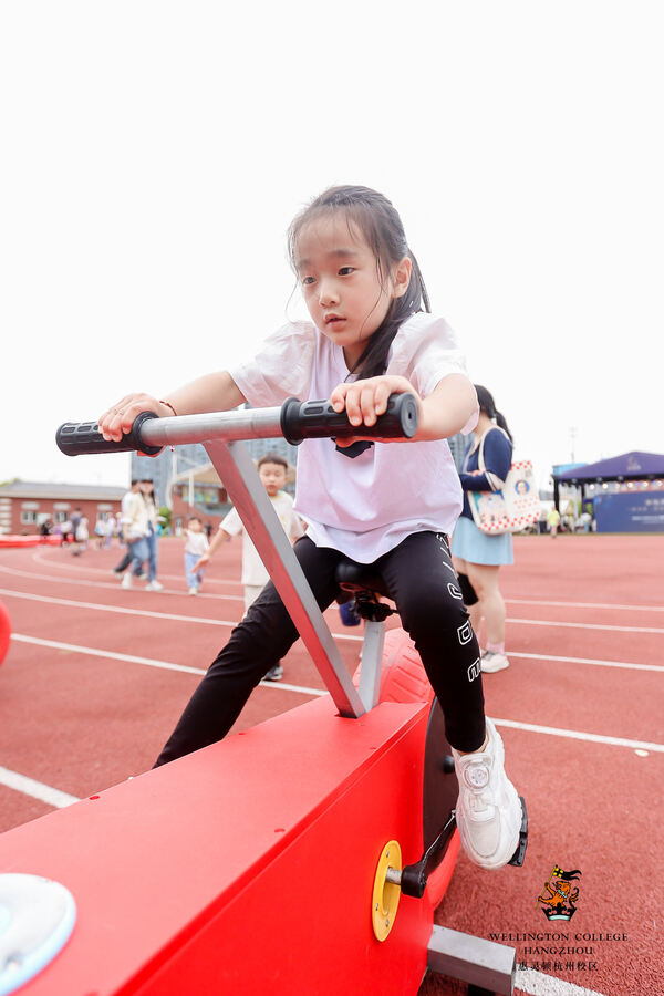 2024惠灵顿杭州校区夏季嘉年华,杭州惠灵顿外籍人员子女学校