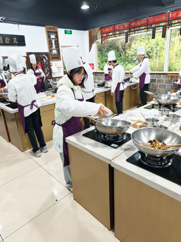 Changemakers' Week,Wellington College International Hangzhou