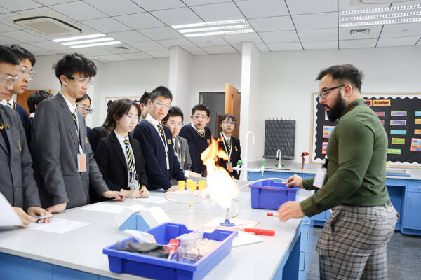 Science class,Hiba Academy Hangzhou