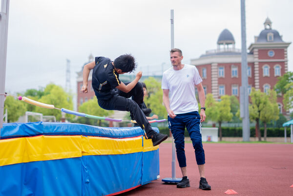 A Visit From Martin Brockman, A Bronze Medal Decathlete,Hiba Academy Hangzhou