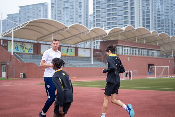 A Visit From Martin Brockman, A Bronze Medal Decathlete,Hiba Academy Hangzhou