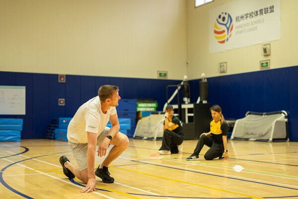A Visit From Martin Brockman, A Bronze Medal Decathlete,Hiba Academy Hangzhou