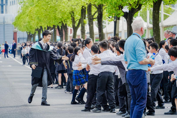 WCCH Sixth Form Graduation Ceremony,Hiba Academy Hangzhou
