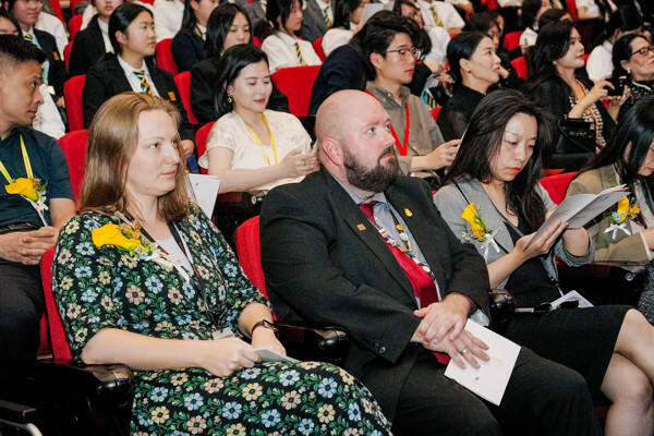 WCCH Sixth Form Graduation Ceremony,Hiba Academy Hangzhou