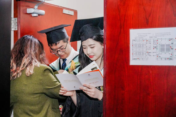 WCCH Sixth Form Graduation Ceremony,Hiba Academy Hangzhou