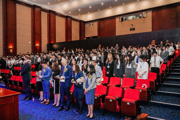 WCCH Sixth Form Graduation Ceremony,Hiba Academy Hangzhou