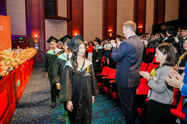 WCCH Sixth Form Graduation Ceremony,Hiba Academy Hangzhou