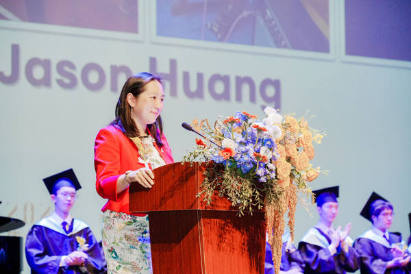 WCCH Sixth Form Graduation Ceremony,Hiba Academy Hangzhou