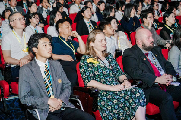WCCH Sixth Form Graduation Ceremony,Hiba Academy Hangzhou